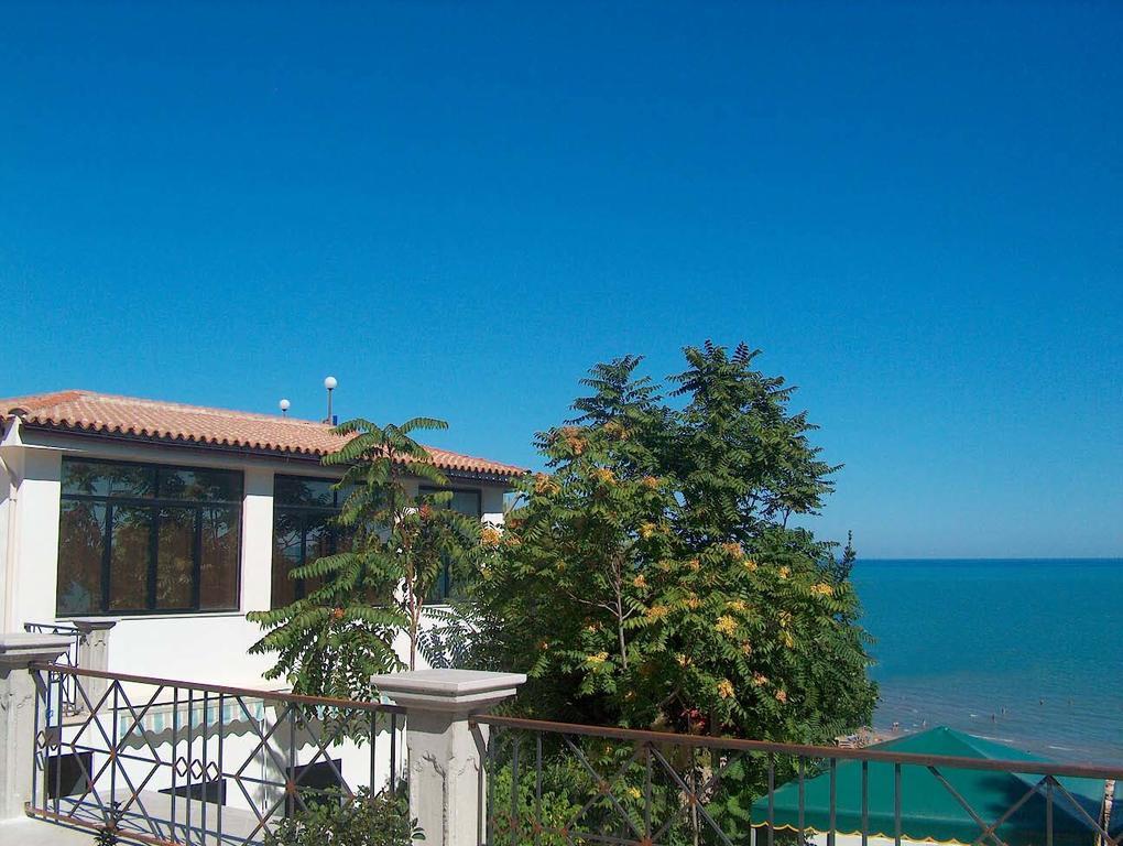 Hotel Piccolo Paradiso Di Роді-Гарганіко Екстер'єр фото