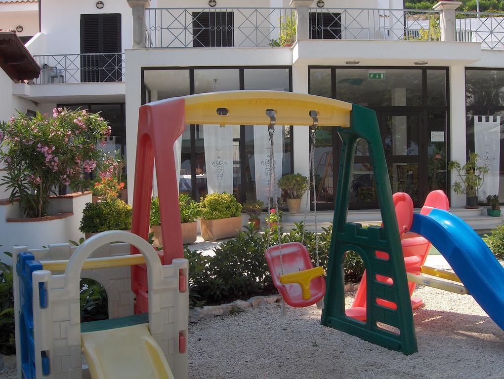 Hotel Piccolo Paradiso Di Роді-Гарганіко Екстер'єр фото